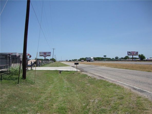 2014 Interstate Highway 30 W, Greenville, TX 75402